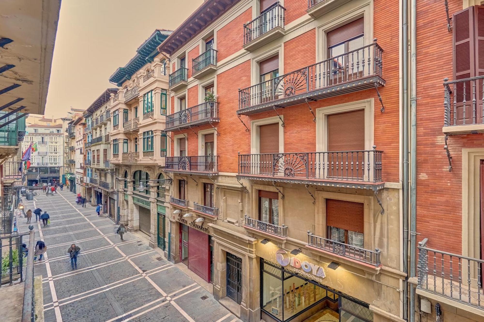 Heart Of Pamplona Apartments III By Clabao エクステリア 写真