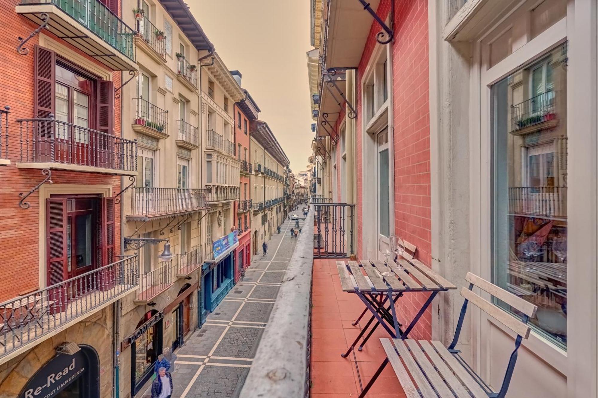 Heart Of Pamplona Apartments III By Clabao エクステリア 写真